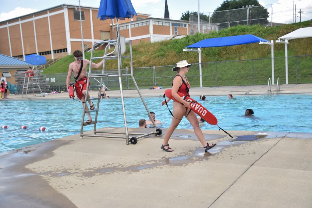 swimming pool 6-14-20 087 (1024x683).jpg